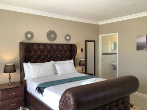 Cheerful 3.5 bed with pool for family/group of 7